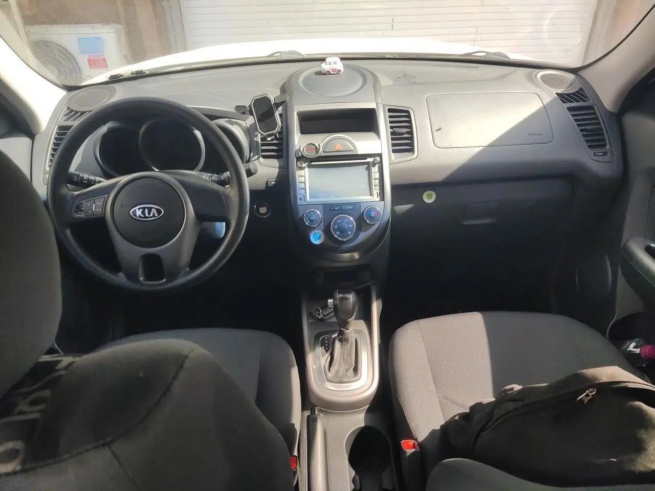 Kia Soul 2013 1.6L AT GL — миниатюра 10