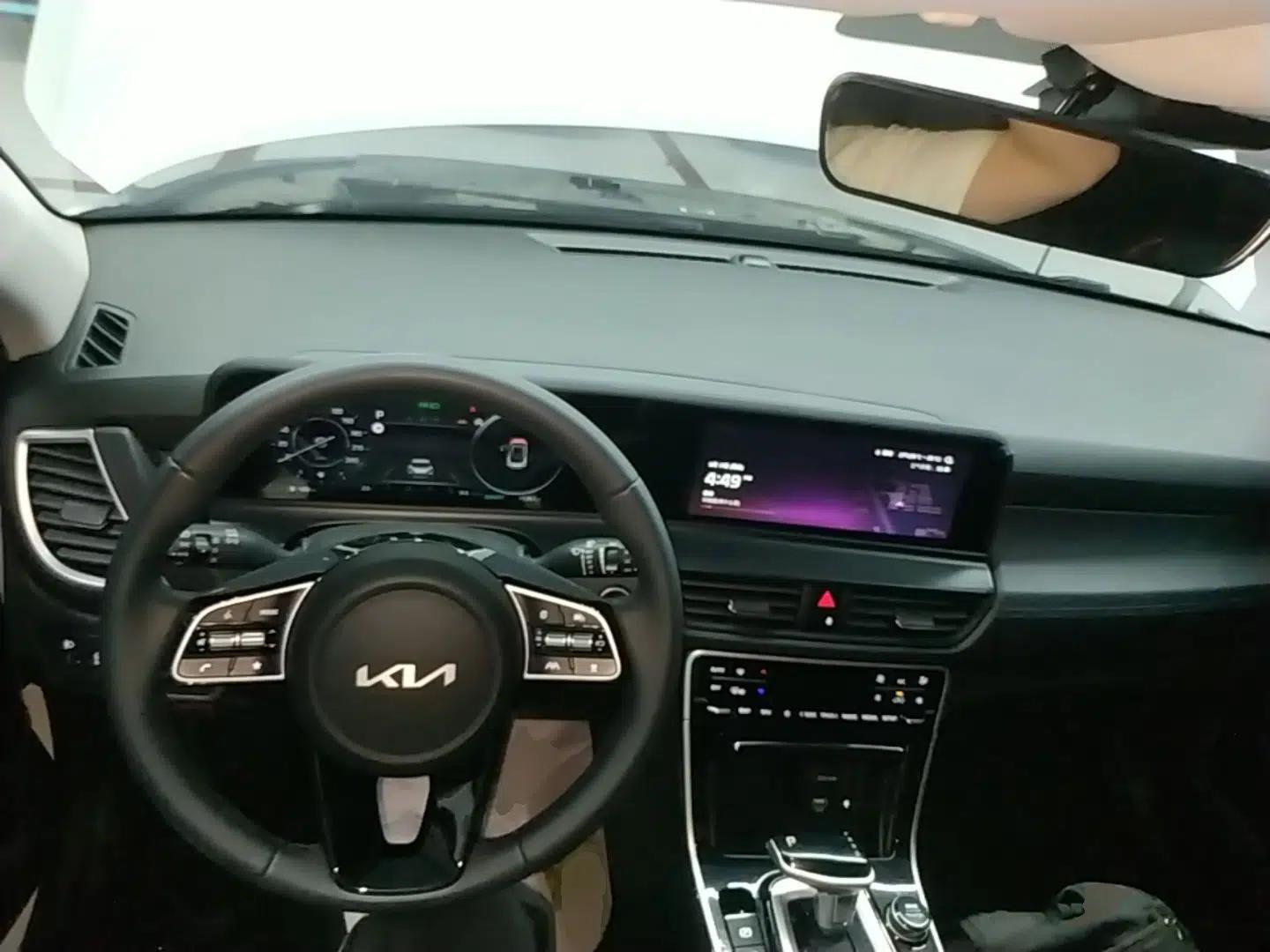 Kia Seltos 2023 1.5L CVT Luxury Edition — миниатюра 13