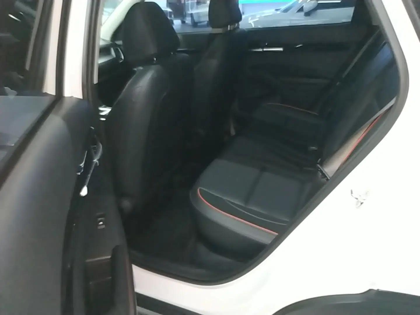 Kia Seltos 2023 1.5L CVT Luxury Edition — миниатюра 20