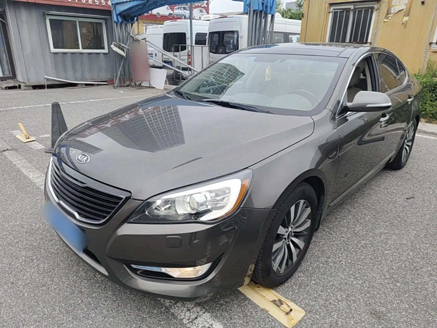 Kia Cadenza 2012 2.4L Luxury Version — миниатюра 1