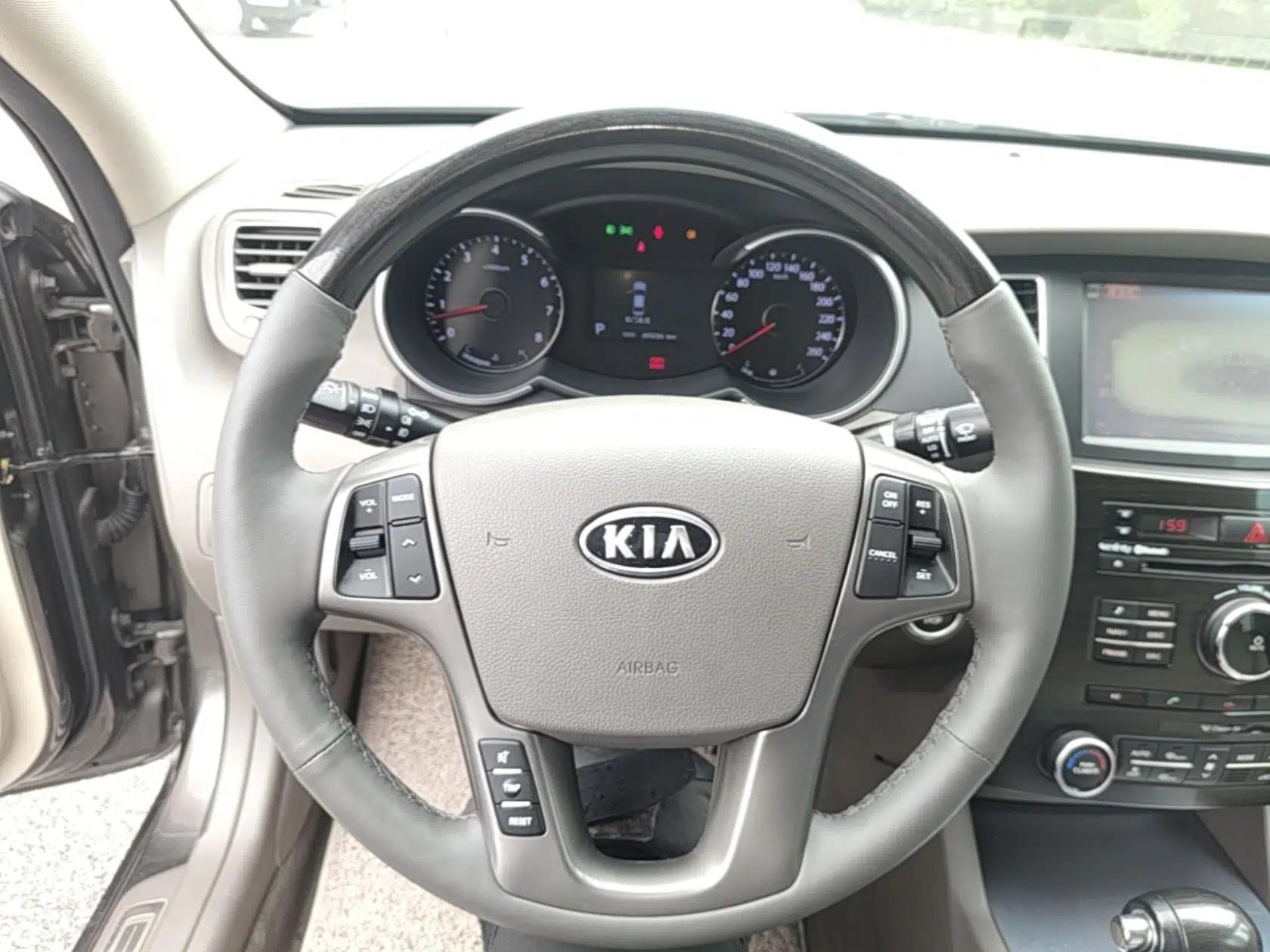 Kia Cadenza 2012 2.4L Luxury Version — миниатюра 14
