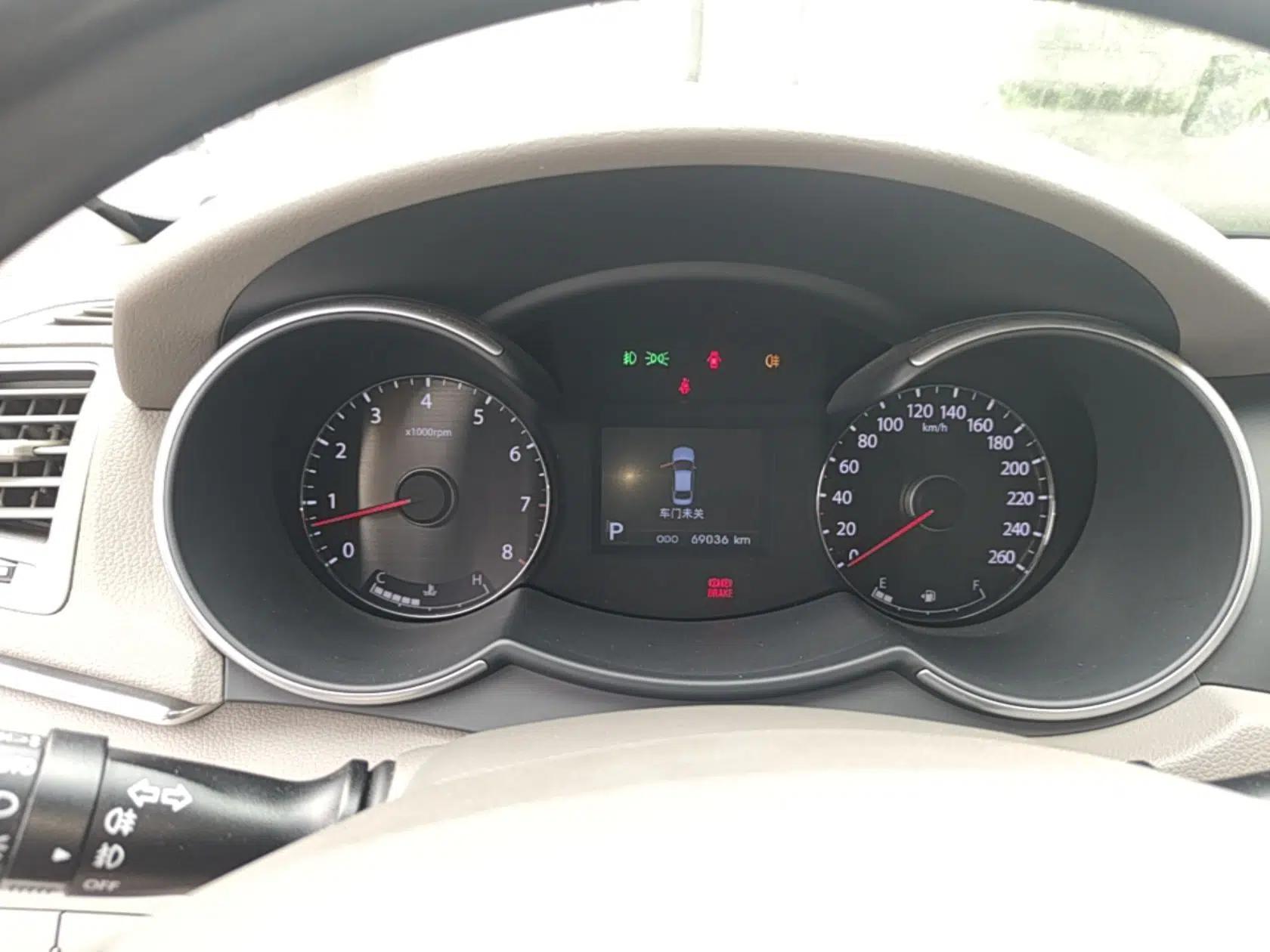 Kia Cadenza 2012 2.4L Luxury Version — миниатюра 15