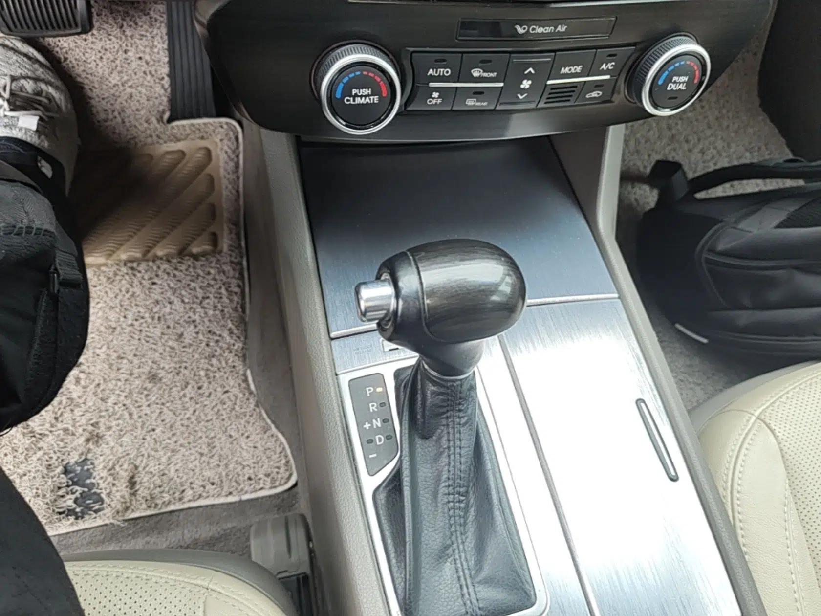 Kia Cadenza 2012 2.4L Luxury Version — миниатюра 17