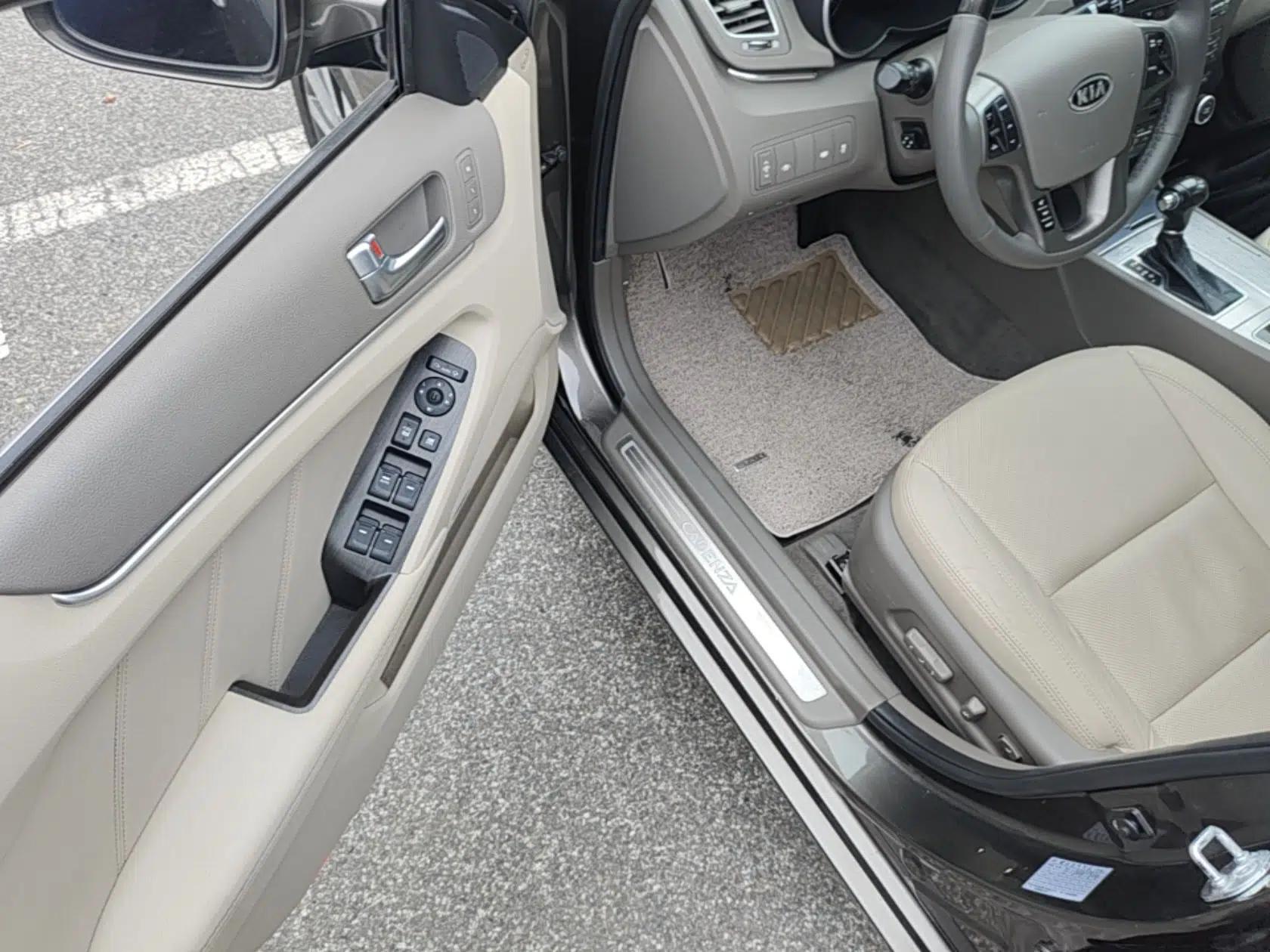 Kia Cadenza 2012 2.4L Luxury Version — миниатюра 19