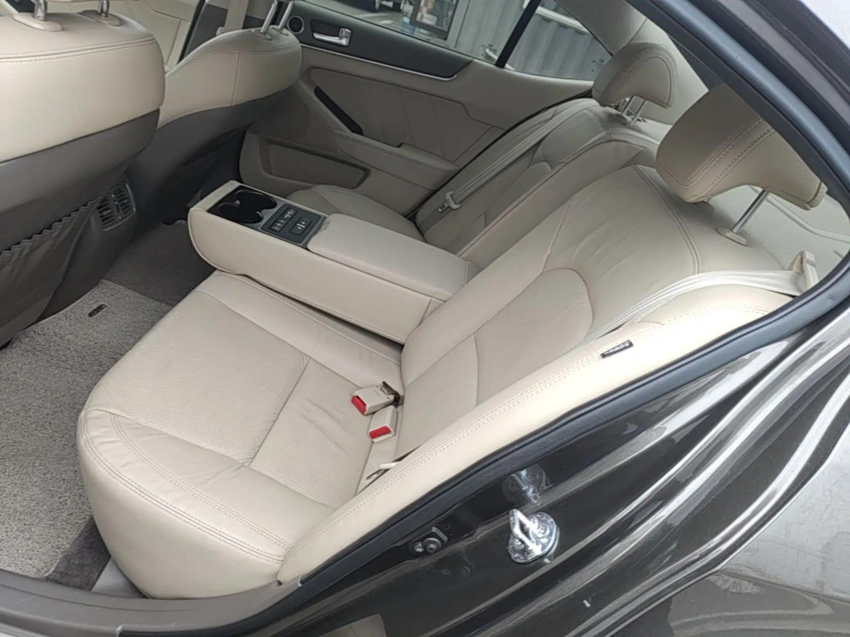 Kia Cadenza 2012 2.4L Luxury Version — миниатюра 20
