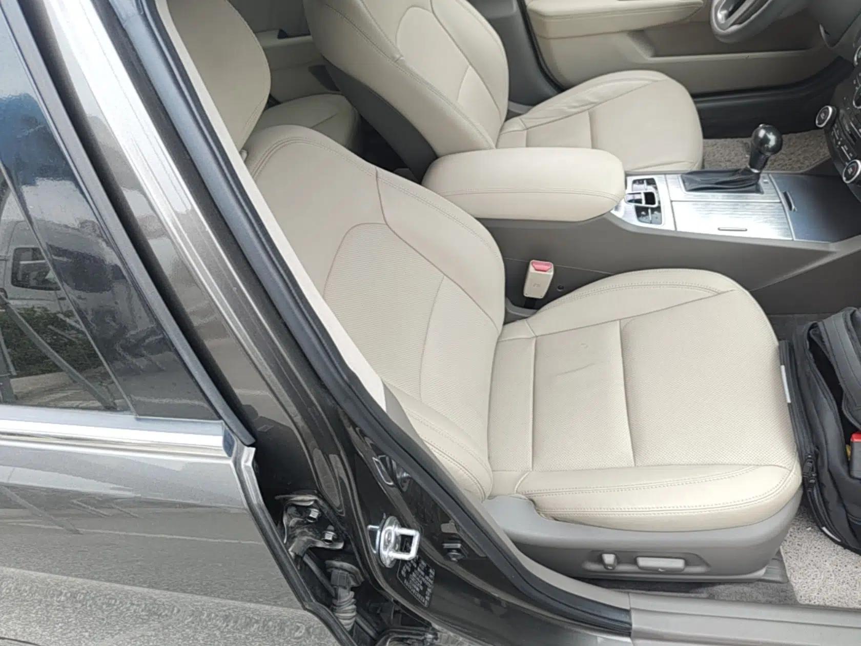 Kia Cadenza 2012 2.4L Luxury Version — миниатюра 23