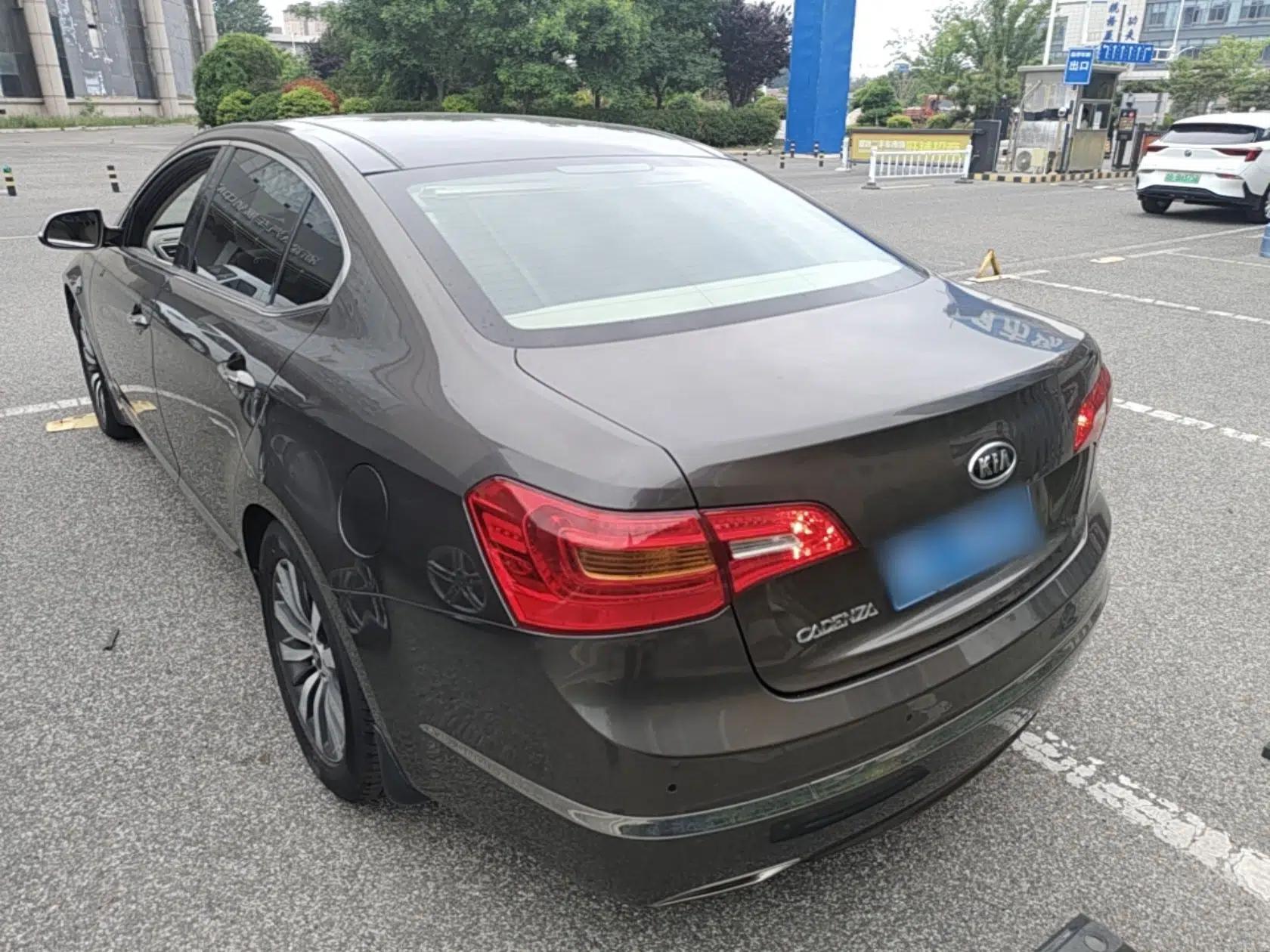 Kia Cadenza 2012 2.4L Luxury Version — миниатюра 4