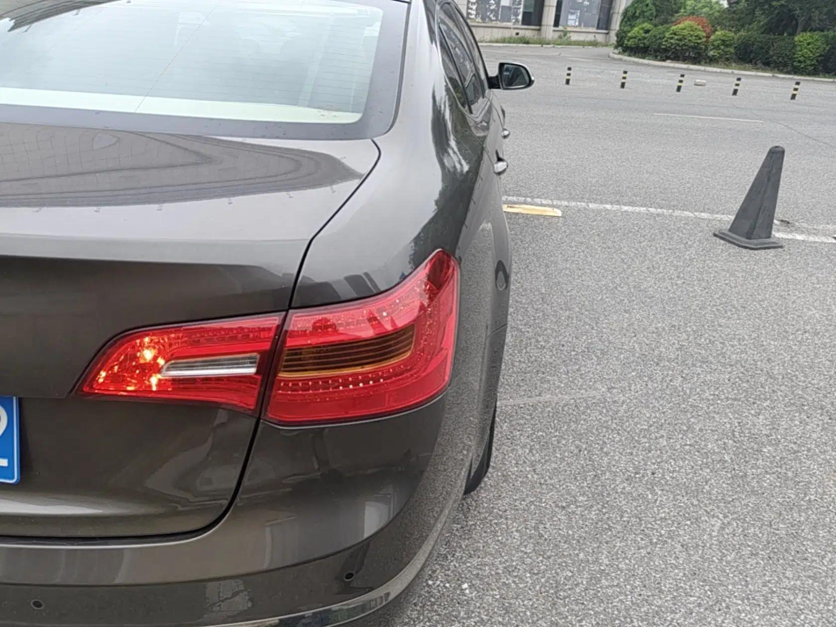 Kia Cadenza 2012 2.4L Luxury Version — миниатюра 7