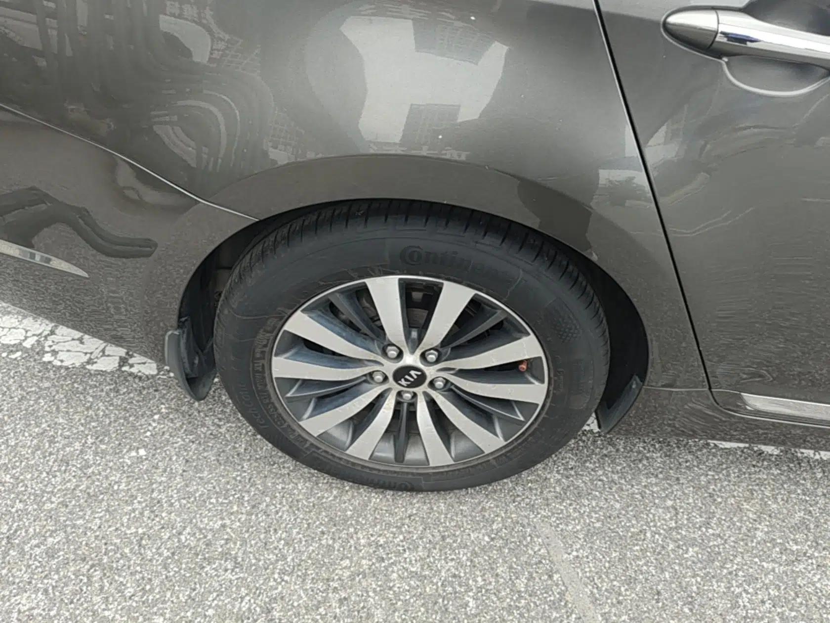 Kia Cadenza 2012 2.4L Luxury Version — миниатюра 10
