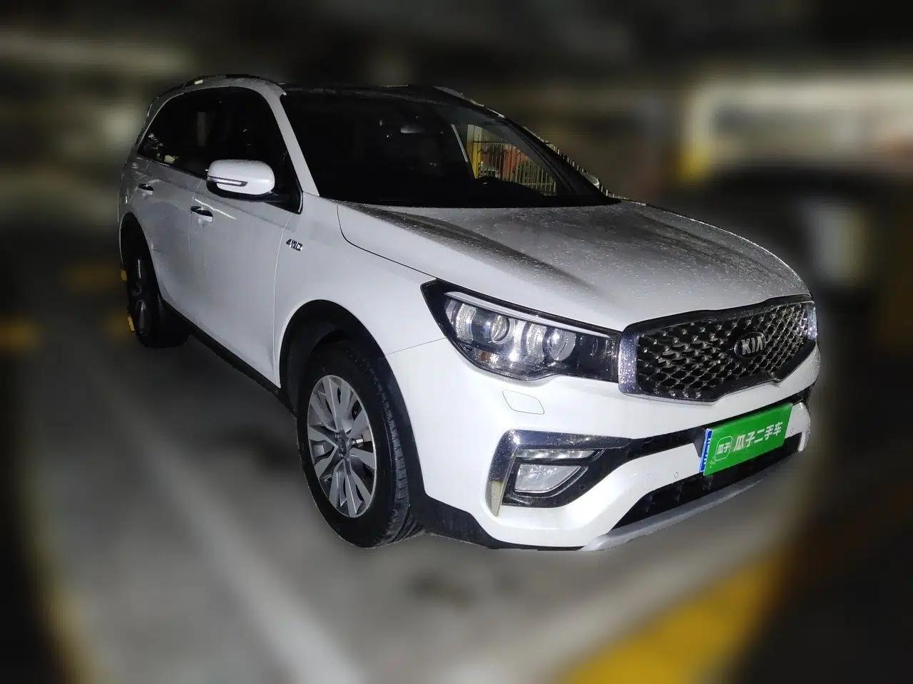 Kia KX7 2017 2.0T Automatic All-Wheel Drive LUX 7-Seater — миниатюра 3