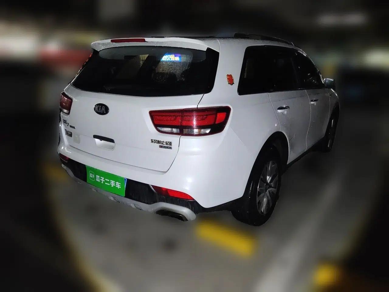 Kia KX7 2017 2.0T Automatic All-Wheel Drive LUX 7-Seater — миниатюра 6