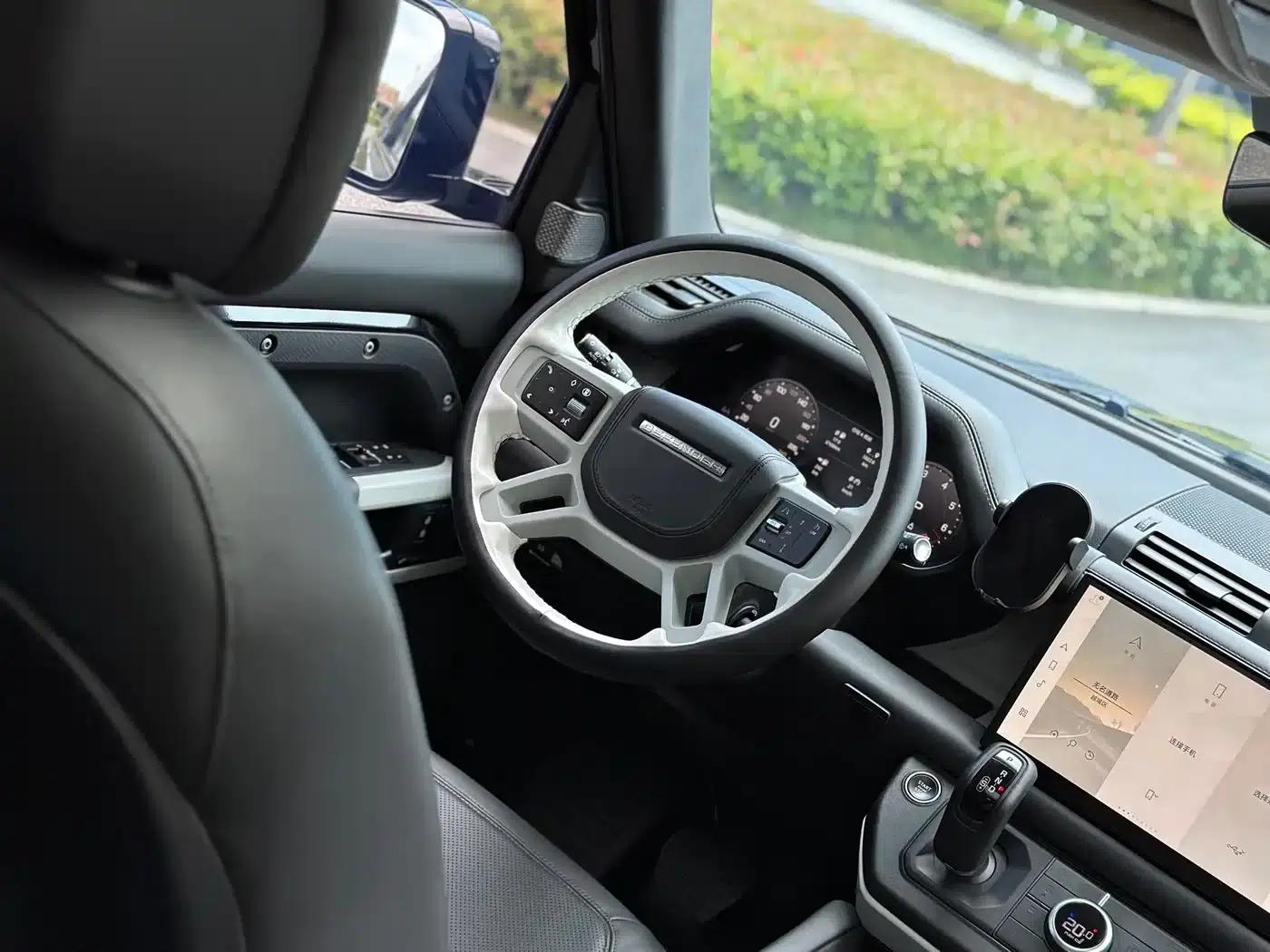 2024 Land Rover Defender 90 3.0T P400 HSE — миниатюра 11