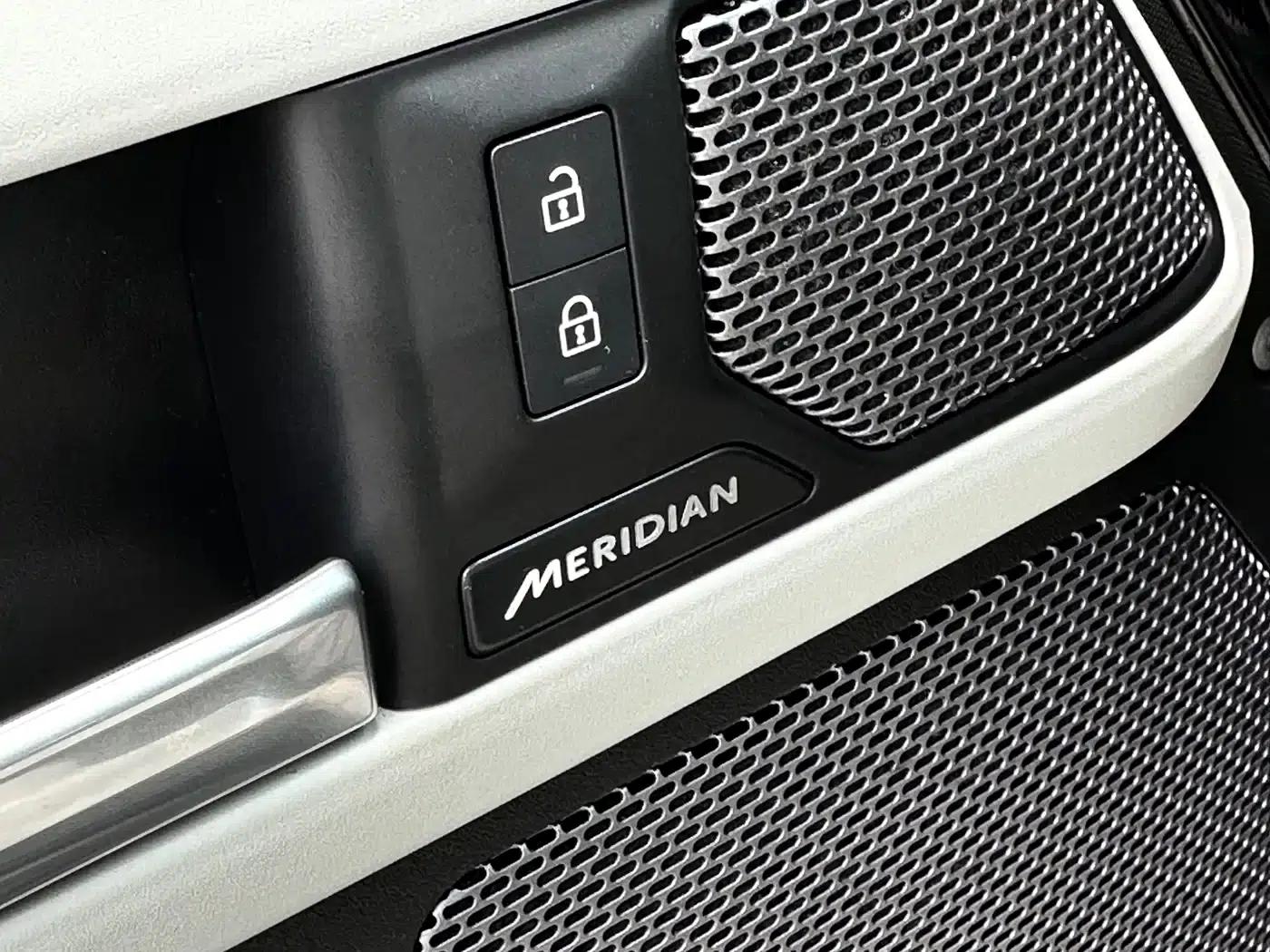 2024 Land Rover Defender 90 3.0T P400 HSE — миниатюра 15