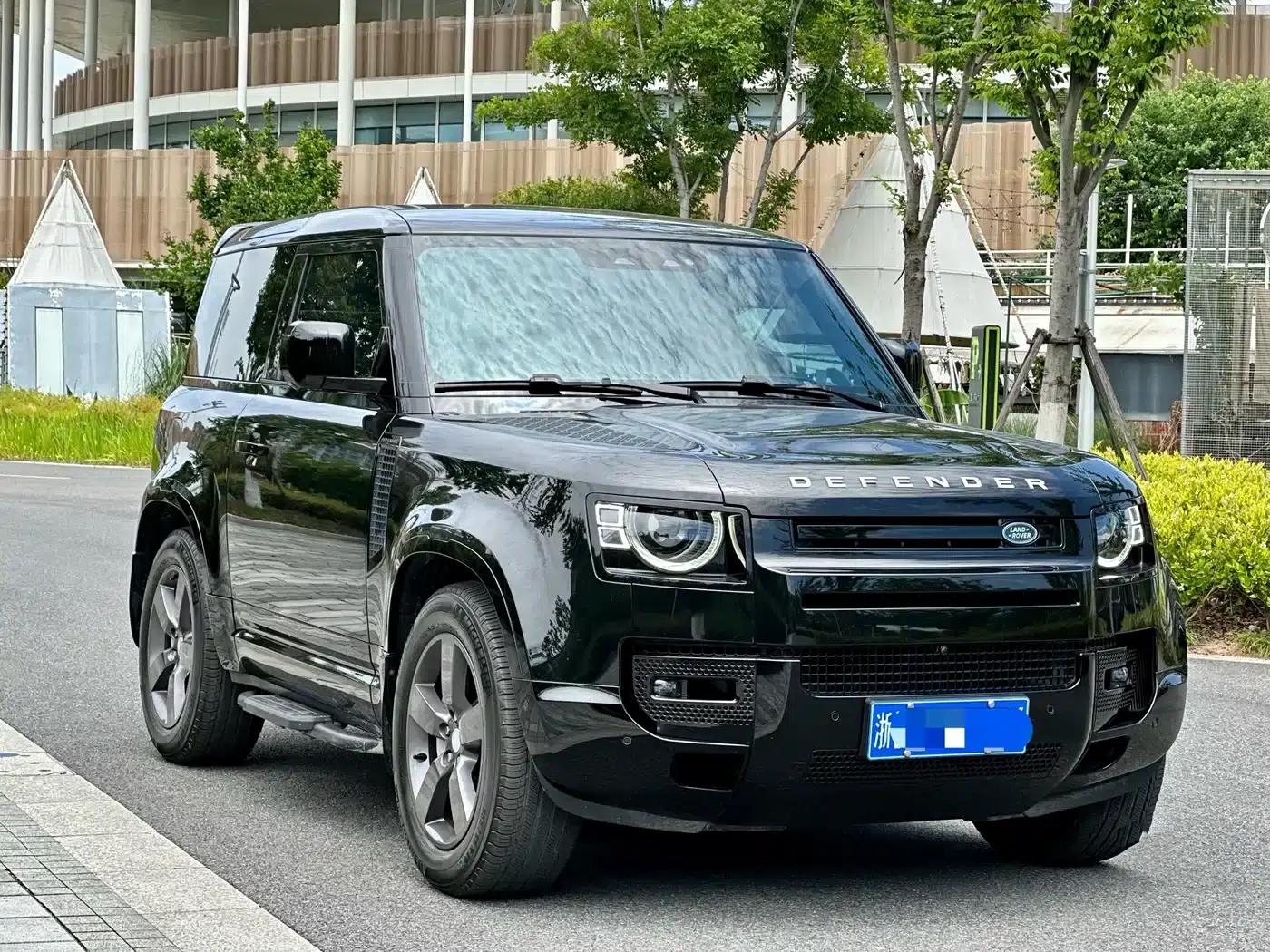 2024 Land Rover Defender 90 3.0T P400 HSE — миниатюра 3