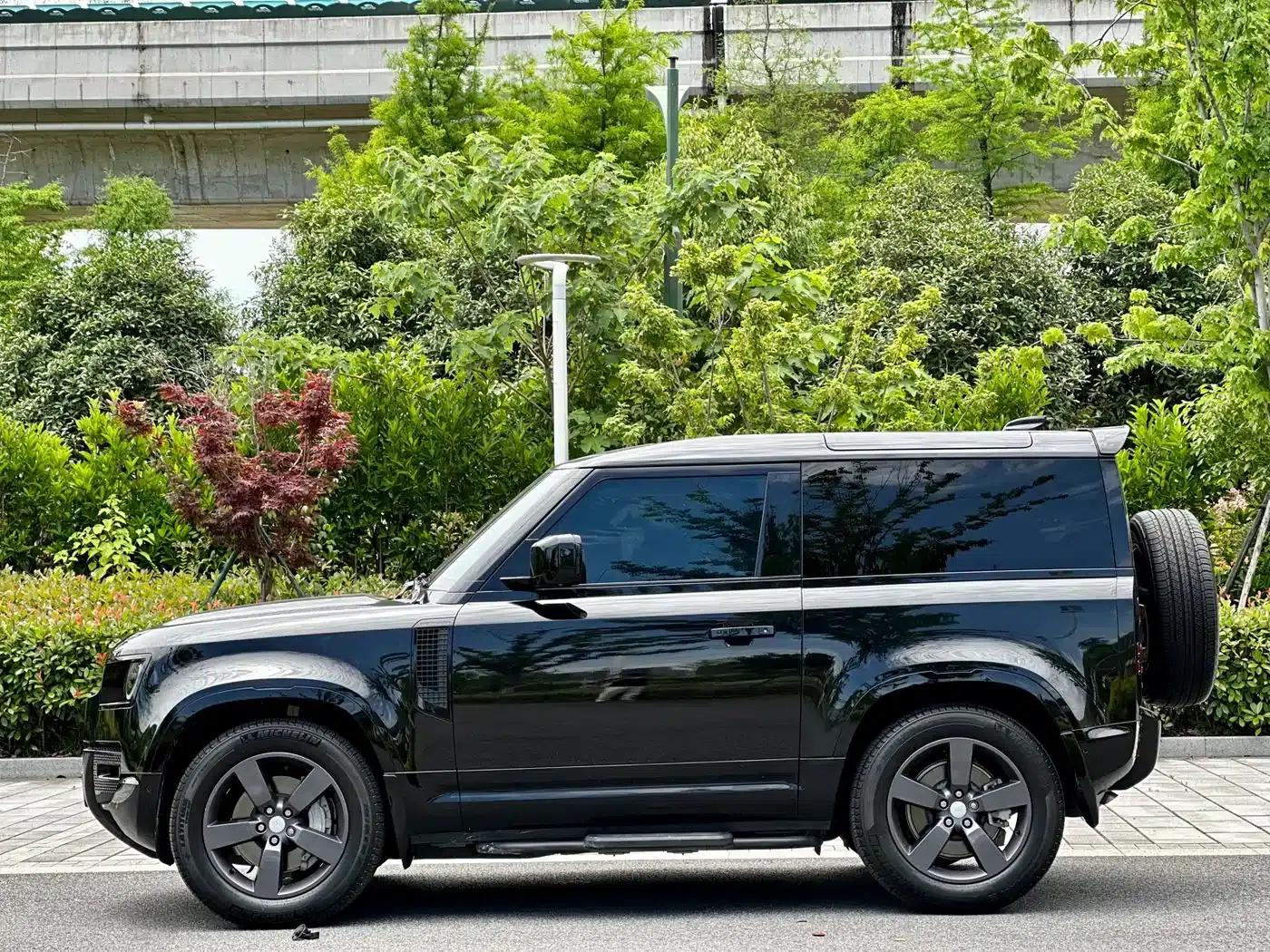 2024 Land Rover Defender 90 3.0T P400 HSE — миниатюра 7