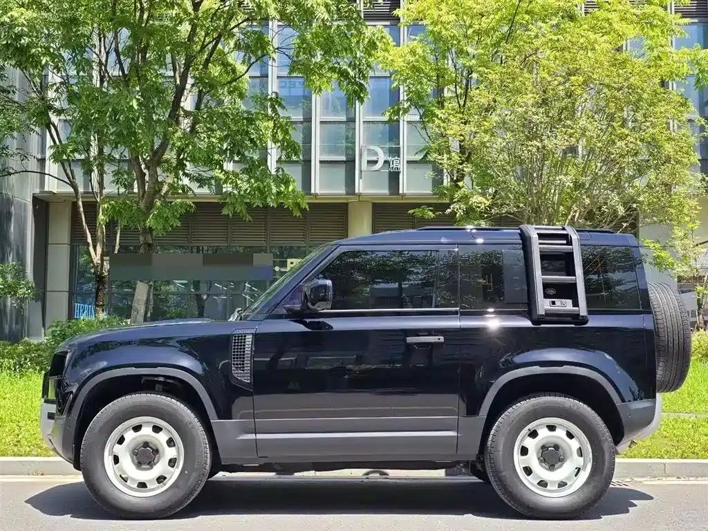 2022 Land Rover Defender 90 2.0T P300 SE — миниатюра 2