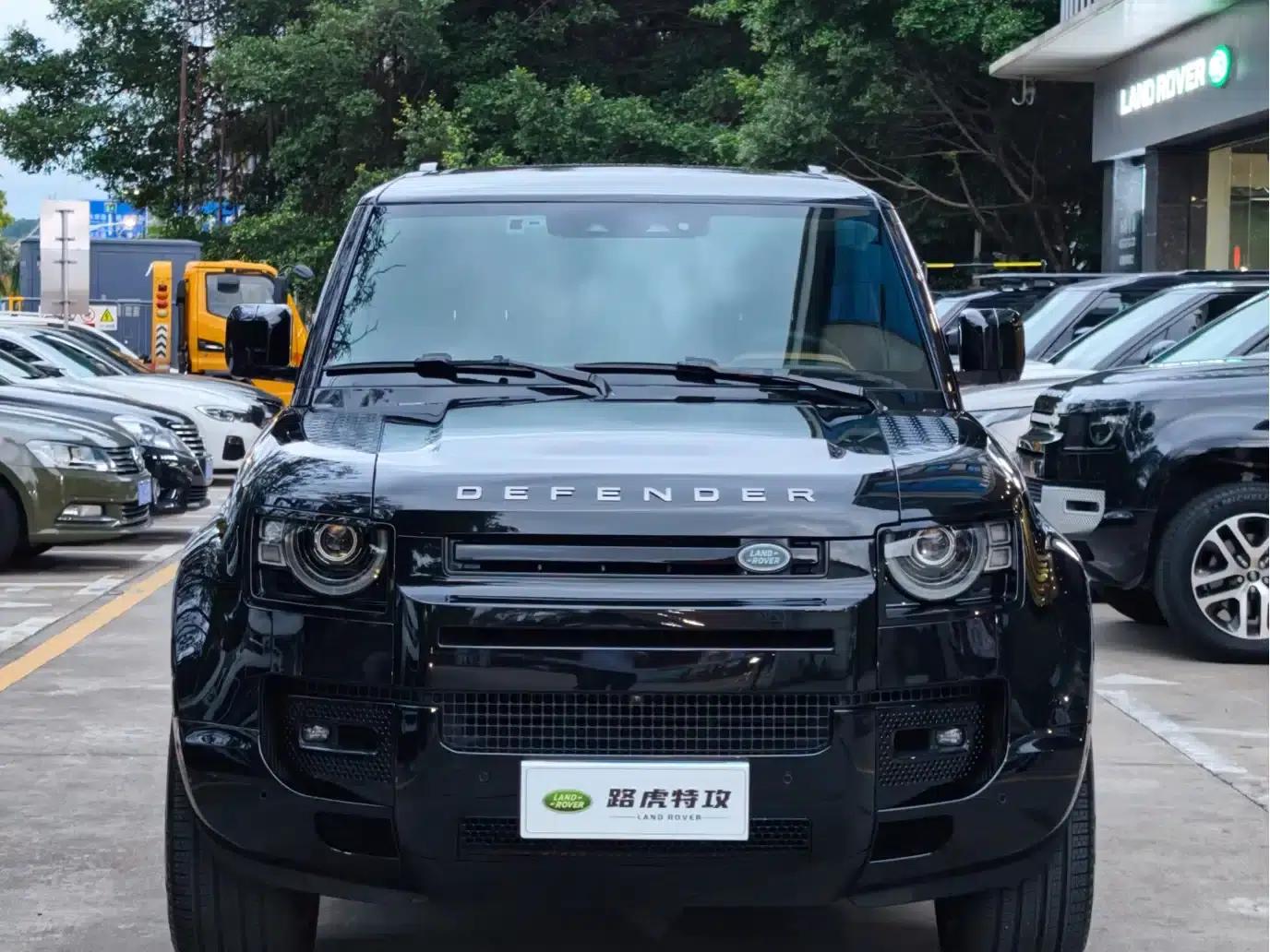 2023 Land Rover Defender Facelift 110 3.0T P400 X-DYNAMIC HSE — миниатюра 2