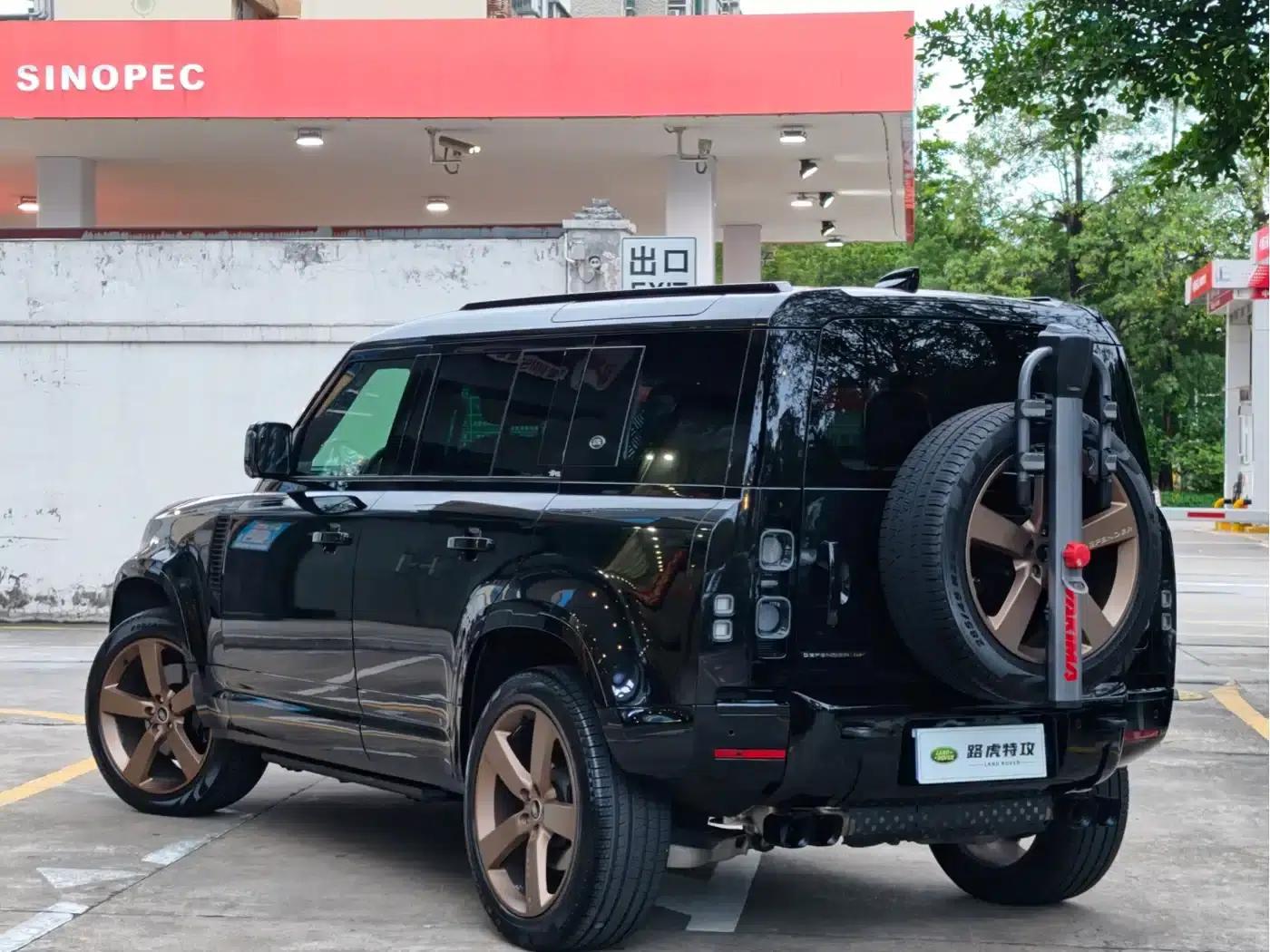 2023 Land Rover Defender Facelift 110 3.0T P400 X-DYNAMIC HSE — миниатюра 11