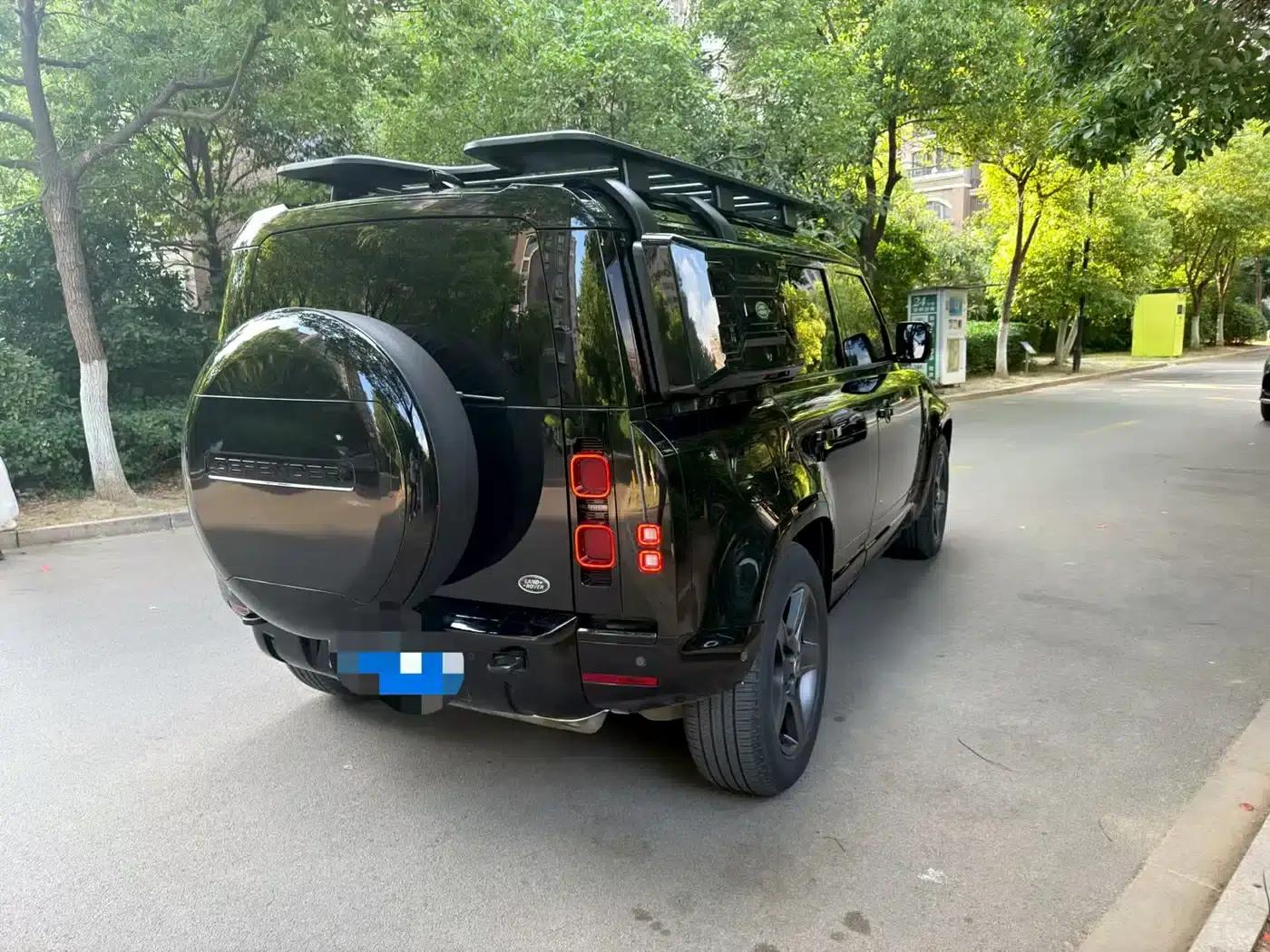 2024 Land Rover Defender 110 3.0T P400 X-DYNAMIC HSE — миниатюра 9