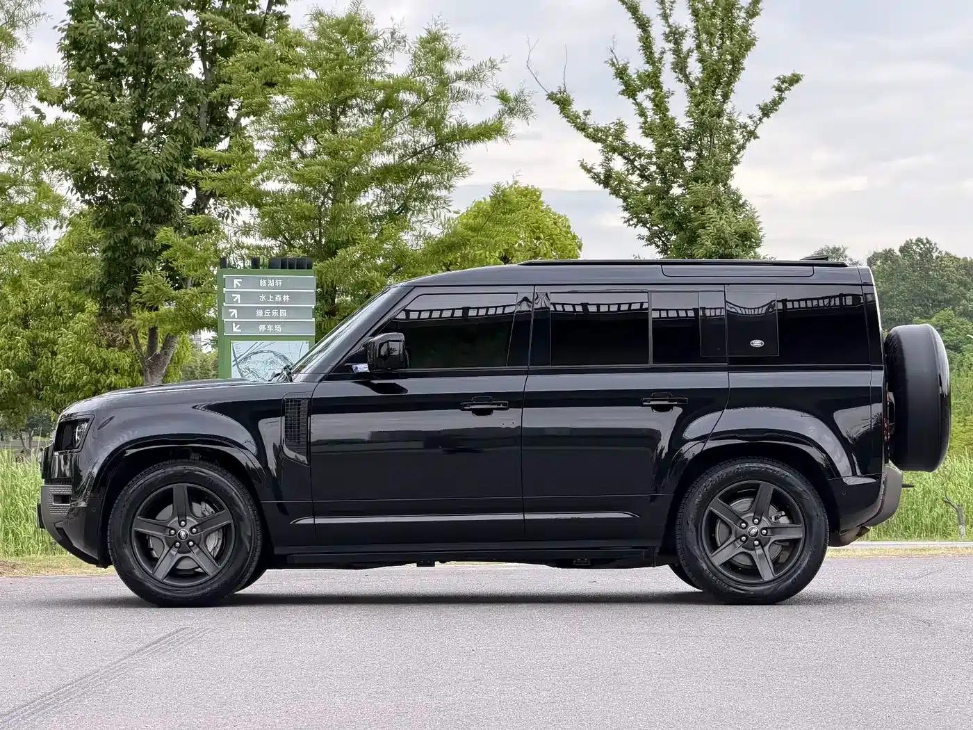 2023 Land Rover Defender Facelift 110 3.0T P400 X-DYNAMIC HSE — миниатюра 18
