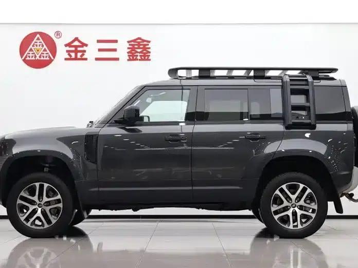2025 Land Rover Defender 110 3.0T P400 Dark Edition — миниатюра 3
