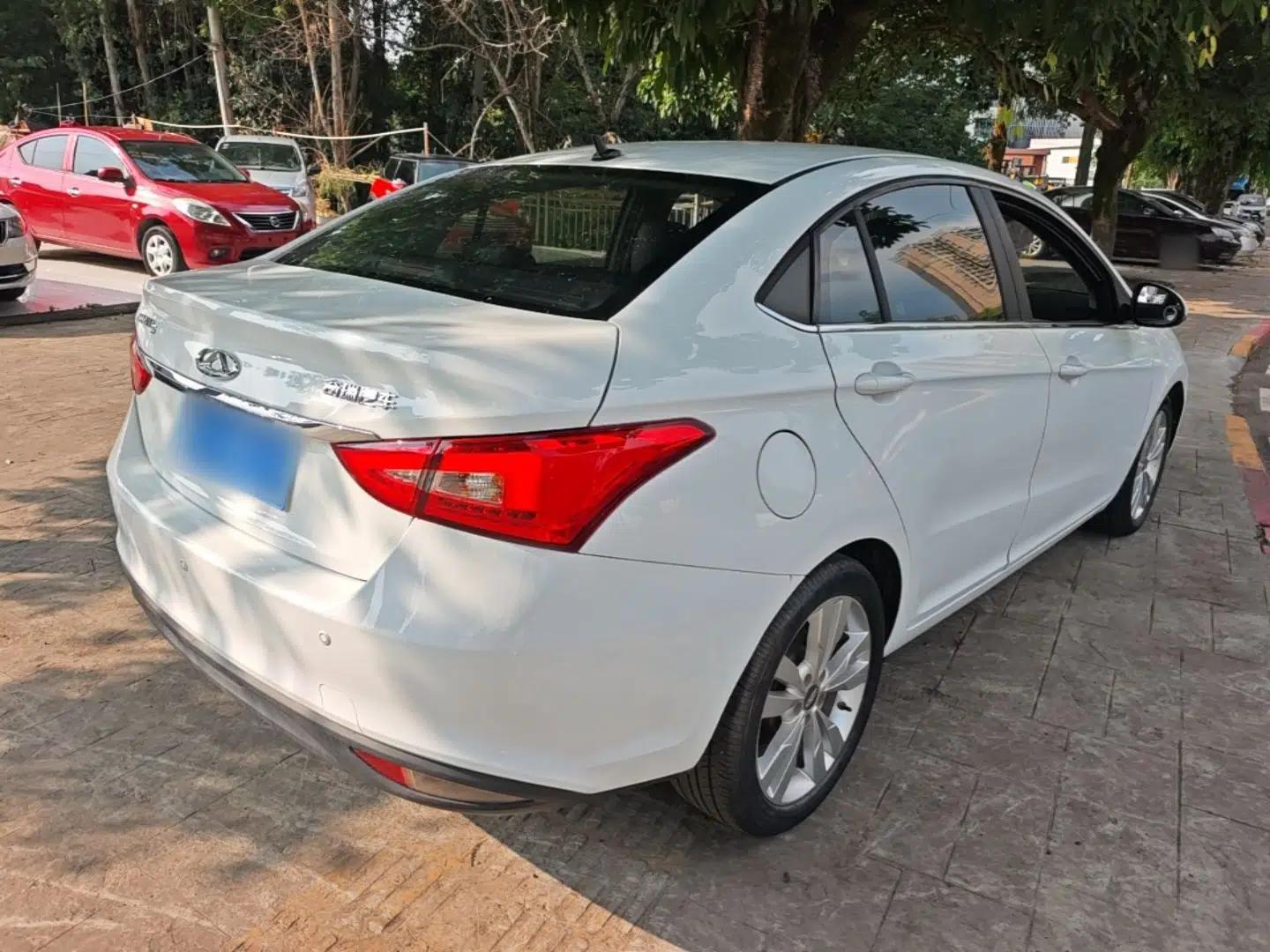 Chery Arrizo 5 2017 1.5L Manual Lingchao Edition — миниатюра 6