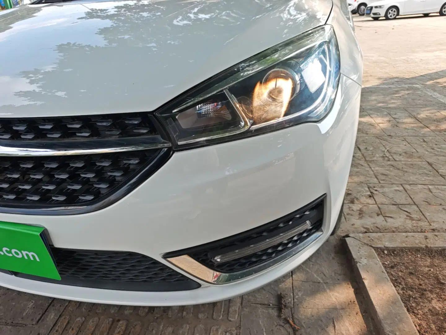 Chery Arrizo 5 2017 1.5L Manual Lingchao Edition — миниатюра 9