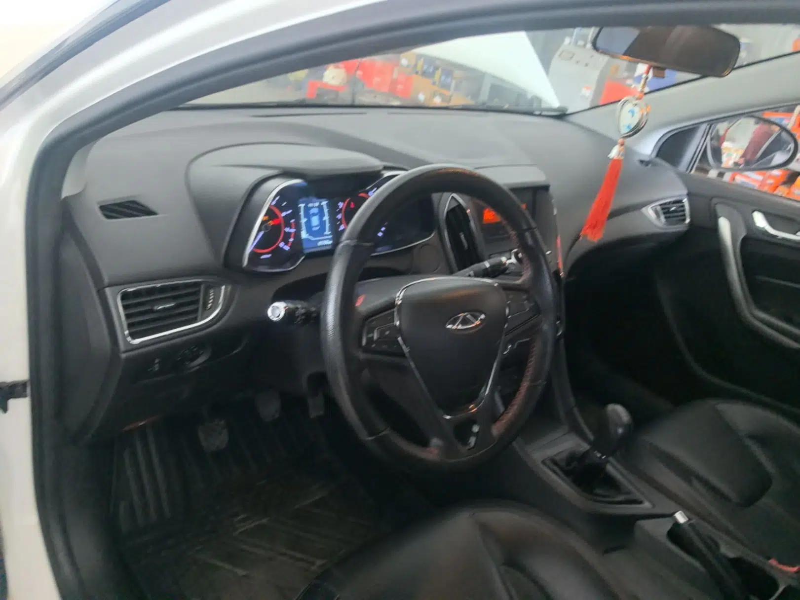Chery Arrizo 5 2017 1.5L Manual Lingchao Edition — миниатюра 13