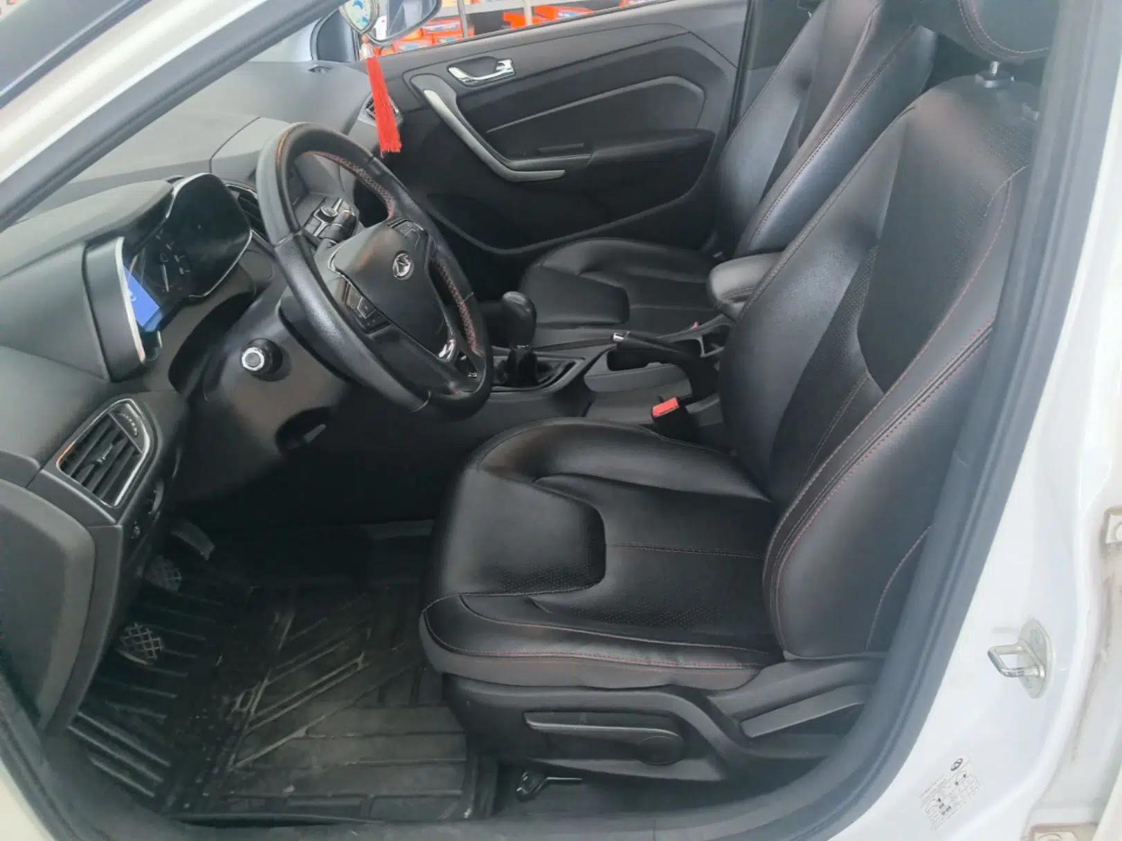Chery Arrizo 5 2017 1.5L Manual Lingchao Edition — миниатюра 18