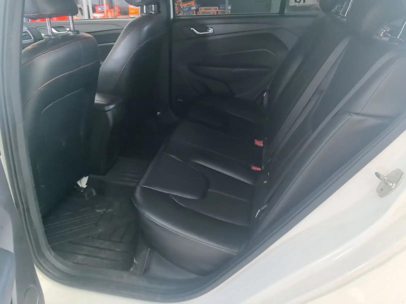 Chery Arrizo 5 2017 1.5L Manual Lingchao Edition — миниатюра 20
