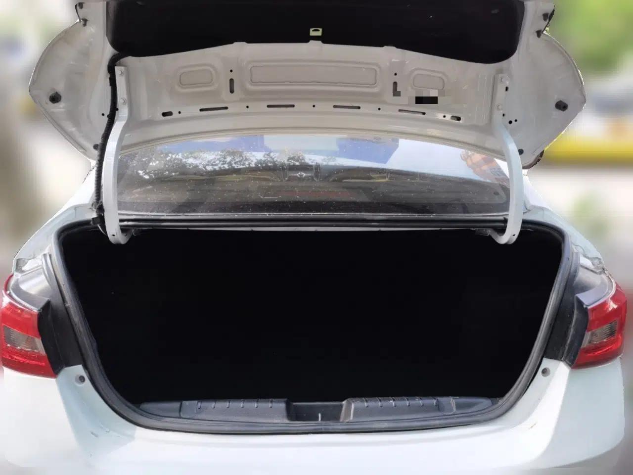 Chery Arrizo 5 2016 1.5L CVT Trendsetting Edition — миниатюра 20