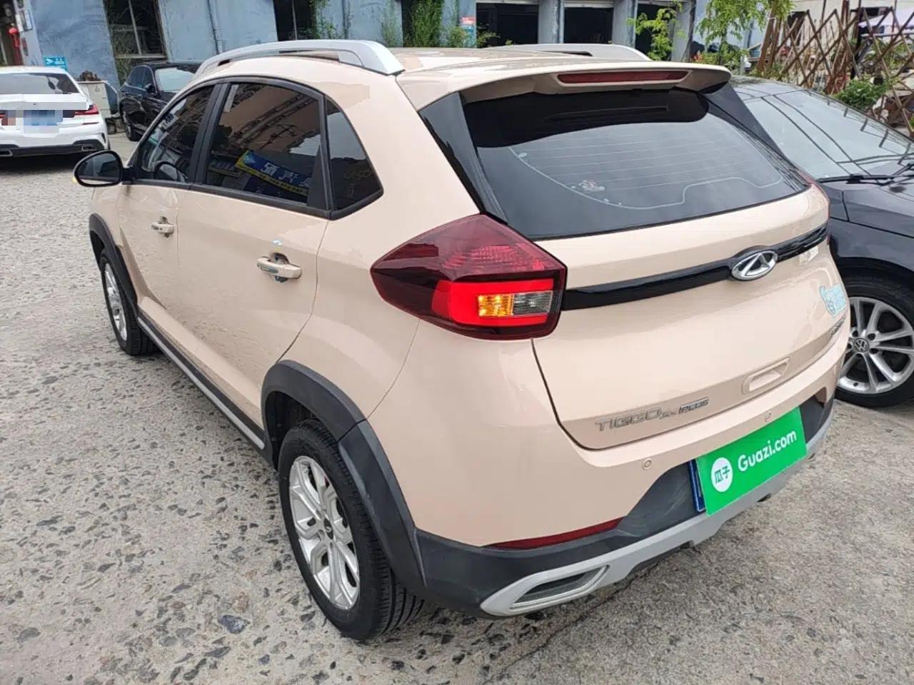Chery Tiggo 3X 2021 PLUS 1.5L CVT Queen Edition — миниатюра 4