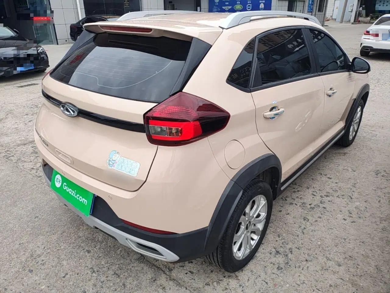 Chery Tiggo 3X 2021 PLUS 1.5L CVT Queen Edition — миниатюра 6