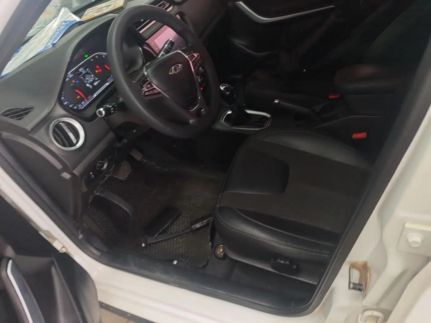 Chery Tiggo 3X 2018 1.5L Automatic Elite Edition — миниатюра 18