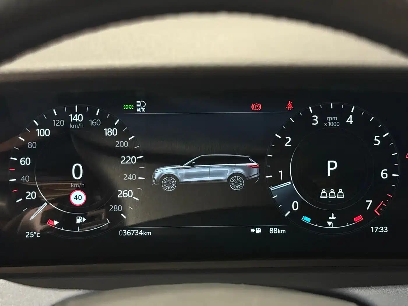 Range Rover Velar 2022 250PS Gold Edition — миниатюра 13