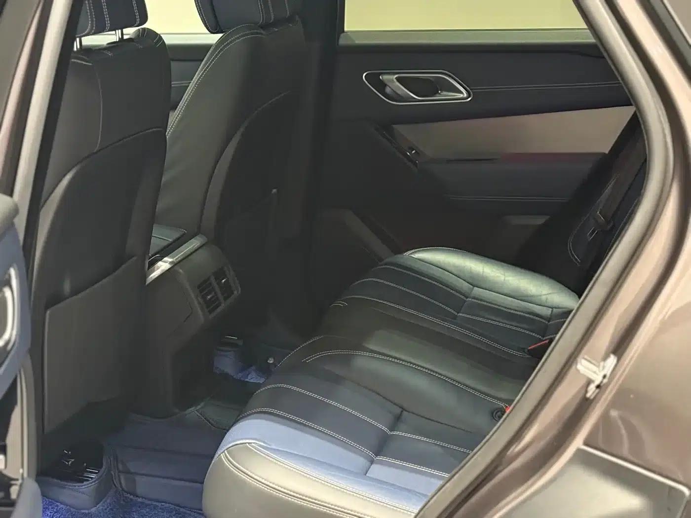 Range Rover Velar 2022 250PS Gold Edition — миниатюра 15