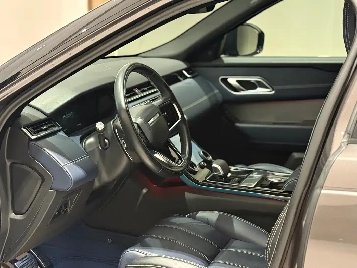 Range Rover Velar 2022 250PS Gold Edition — миниатюра 7