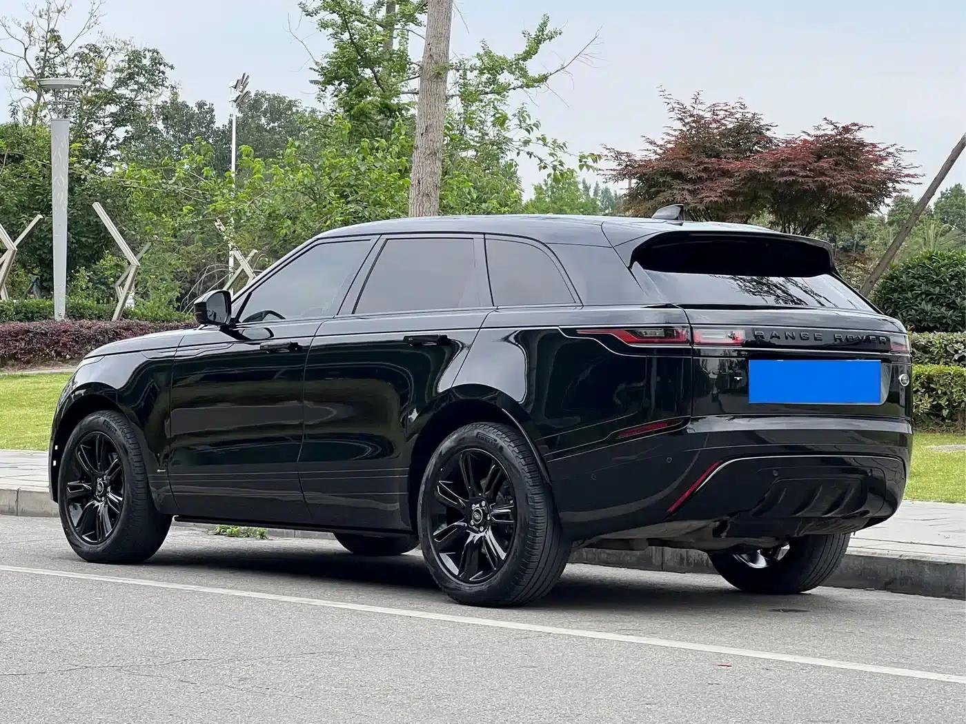 Range Rover Velar 2022 250PS Gold Edition — миниатюра 17