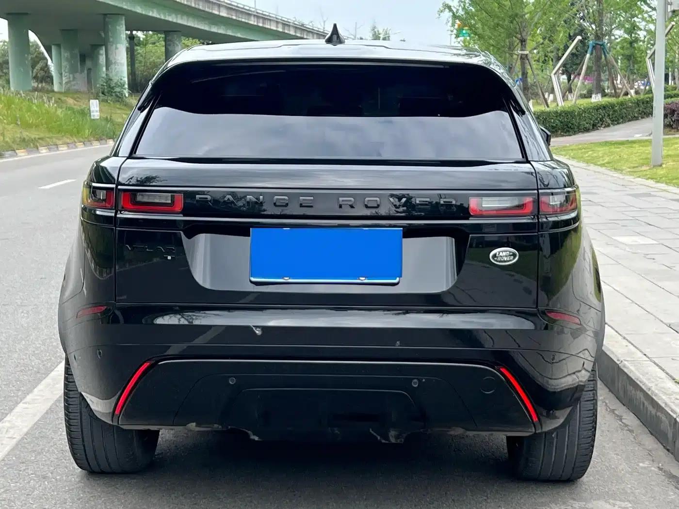 Range Rover Velar 2022 250PS Gold Edition — миниатюра 18