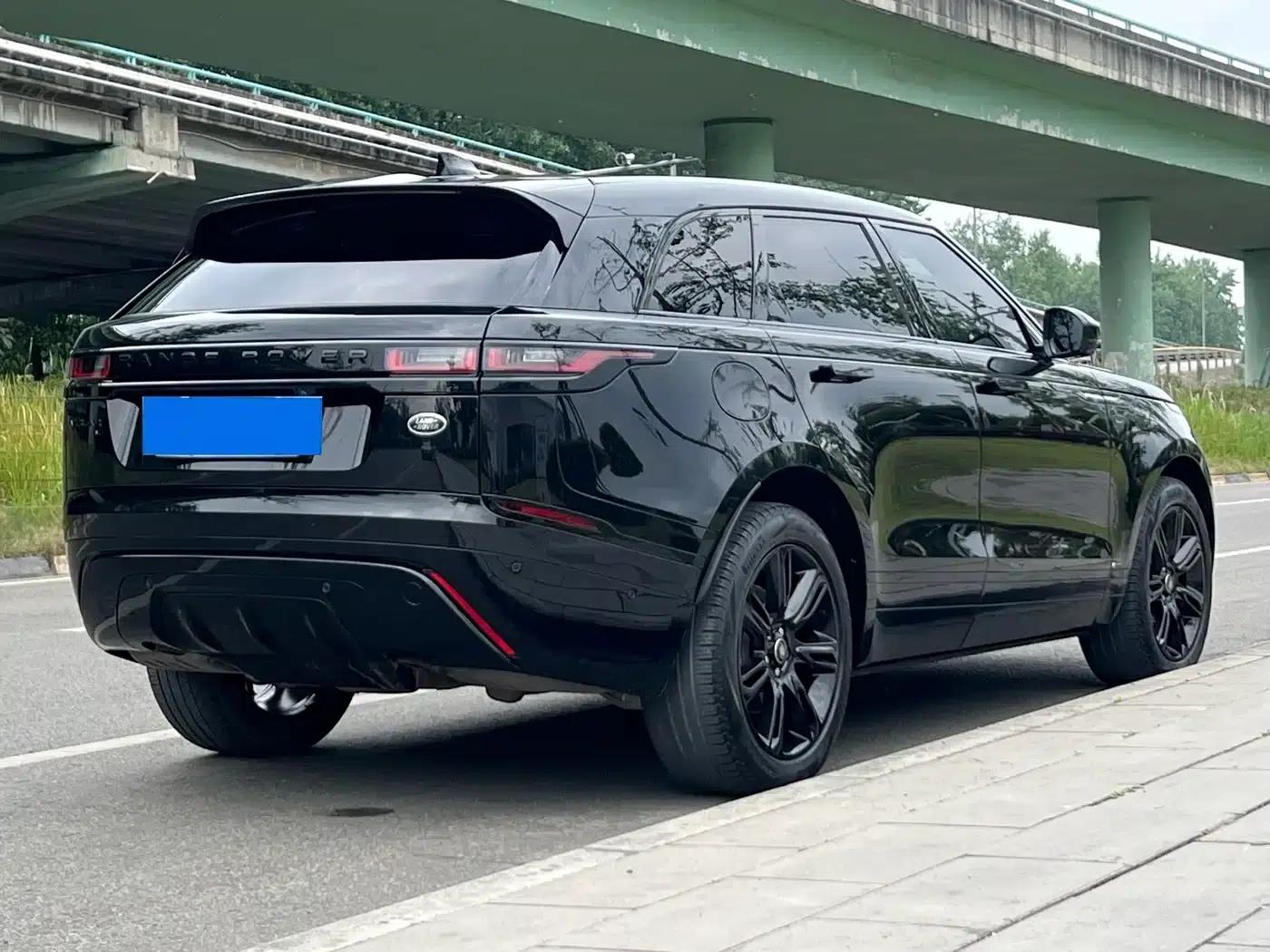 Range Rover Velar 2022 250PS Gold Edition — миниатюра 19
