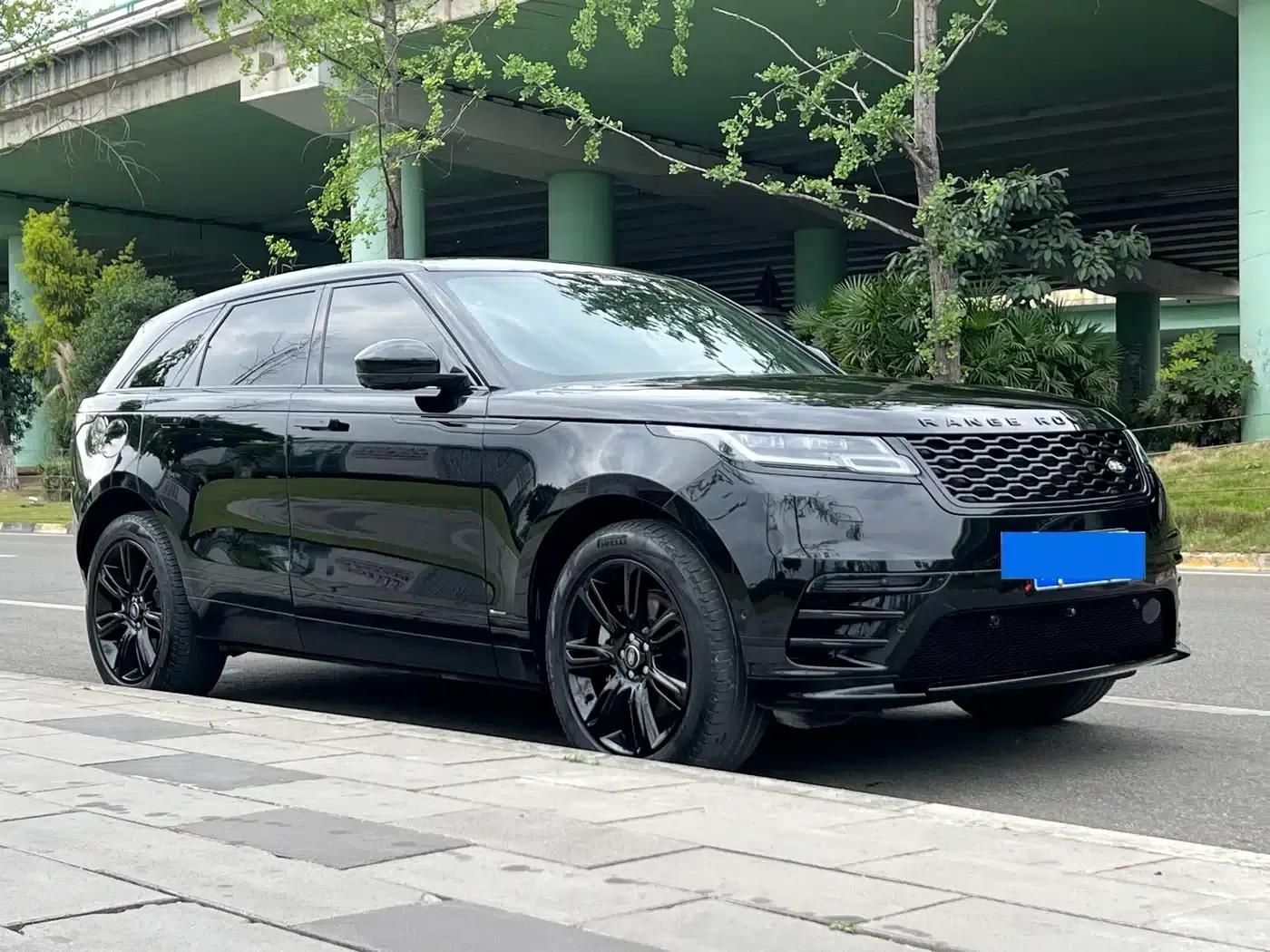 Range Rover Velar 2022 250PS Gold Edition — миниатюра 3