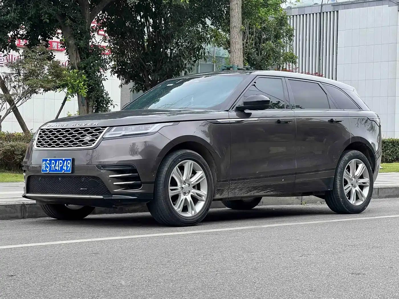 Range Rover Velar 2022 250PS Gold Edition — миниатюра 1