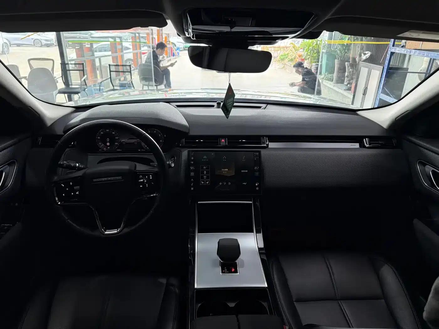 Range Rover Velar 2024 S — миниатюра 5