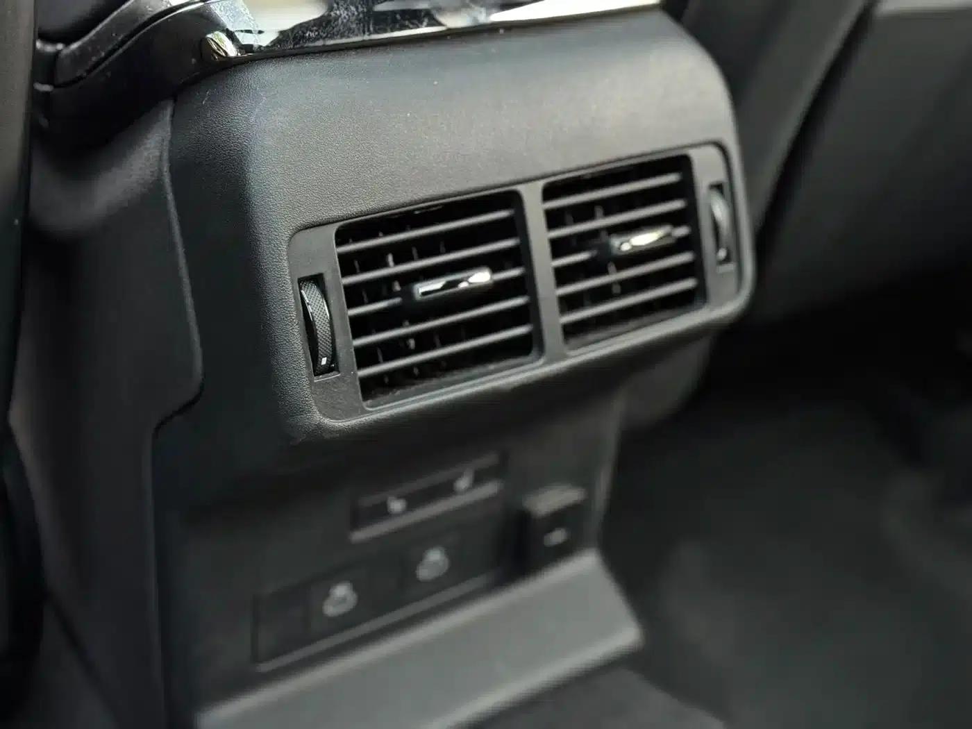 Range Rover Velar 2025 Dynamic HSE — миниатюра 11