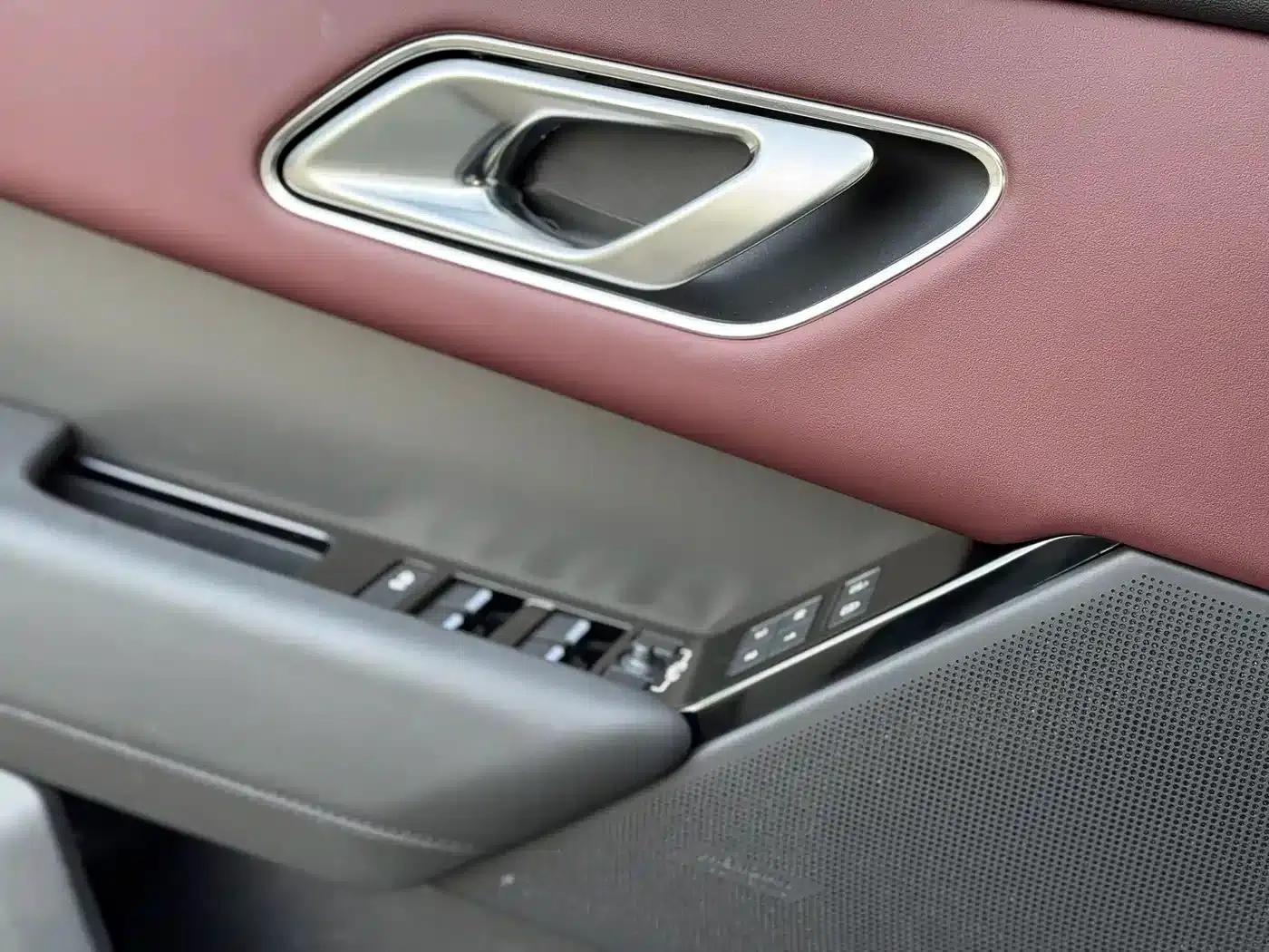 Range Rover Velar 2025 Dynamic HSE — миниатюра 12