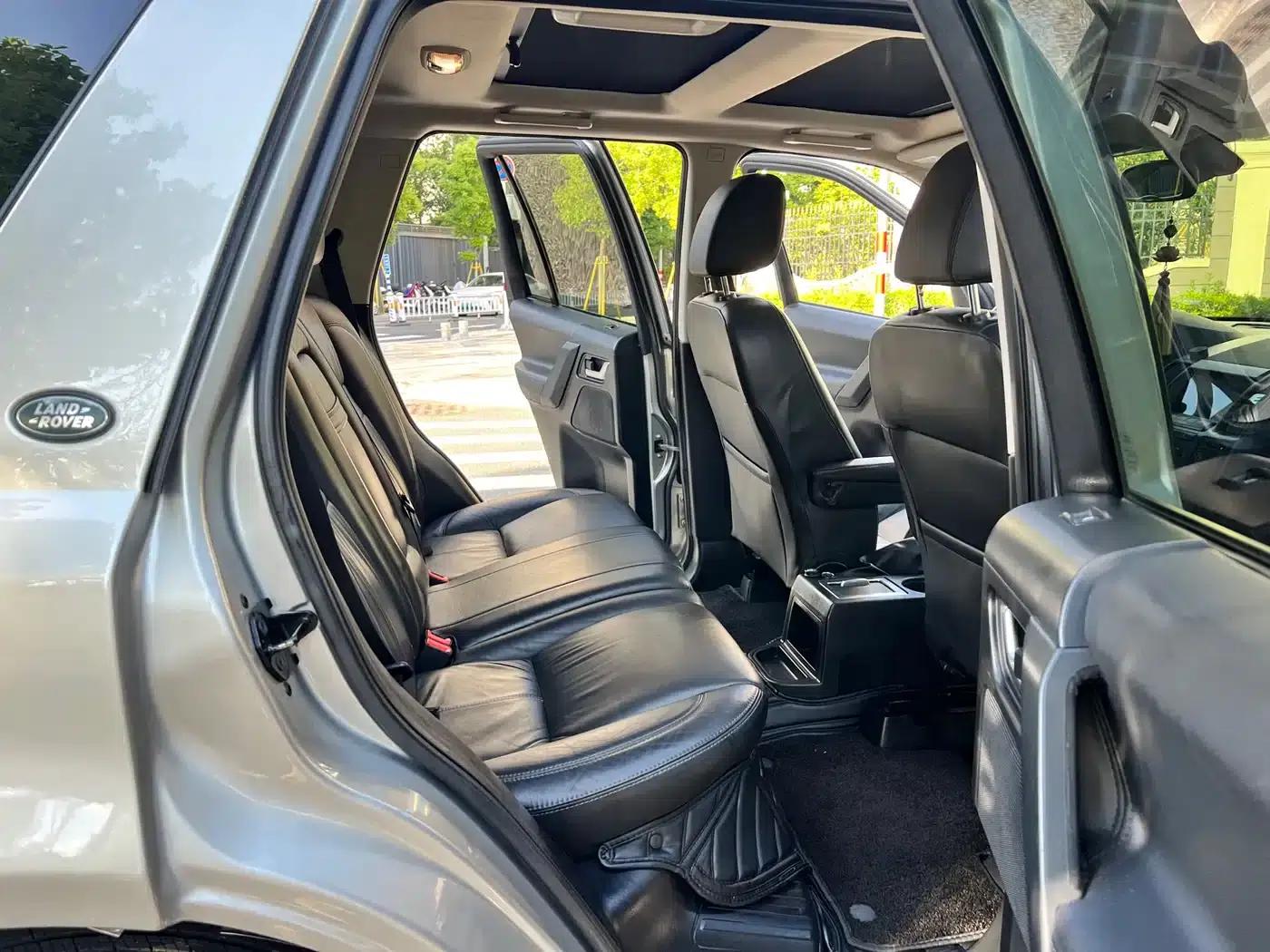 Freelander 2 2012 2.0T Si4 HSE Petrol Version — миниатюра 15