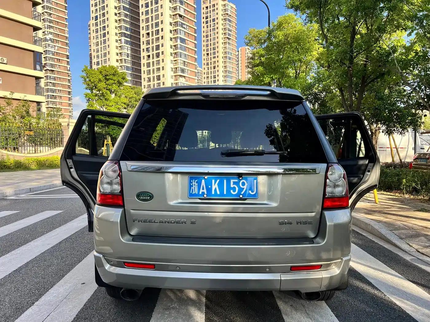 Freelander 2 2012 2.0T Si4 HSE Petrol Version — миниатюра 16