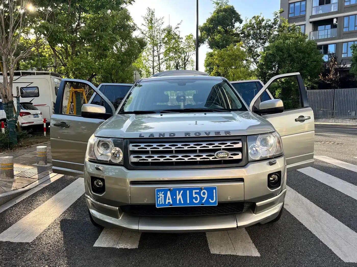 Freelander 2 2012 2.0T Si4 HSE Petrol Version — миниатюра 21