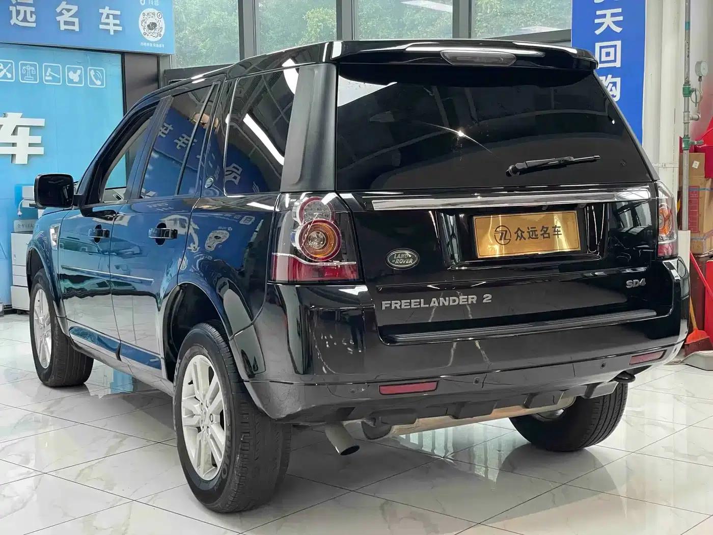 Freelander 2 2014 2.2T SD4 SE Diesel — миниатюра 16