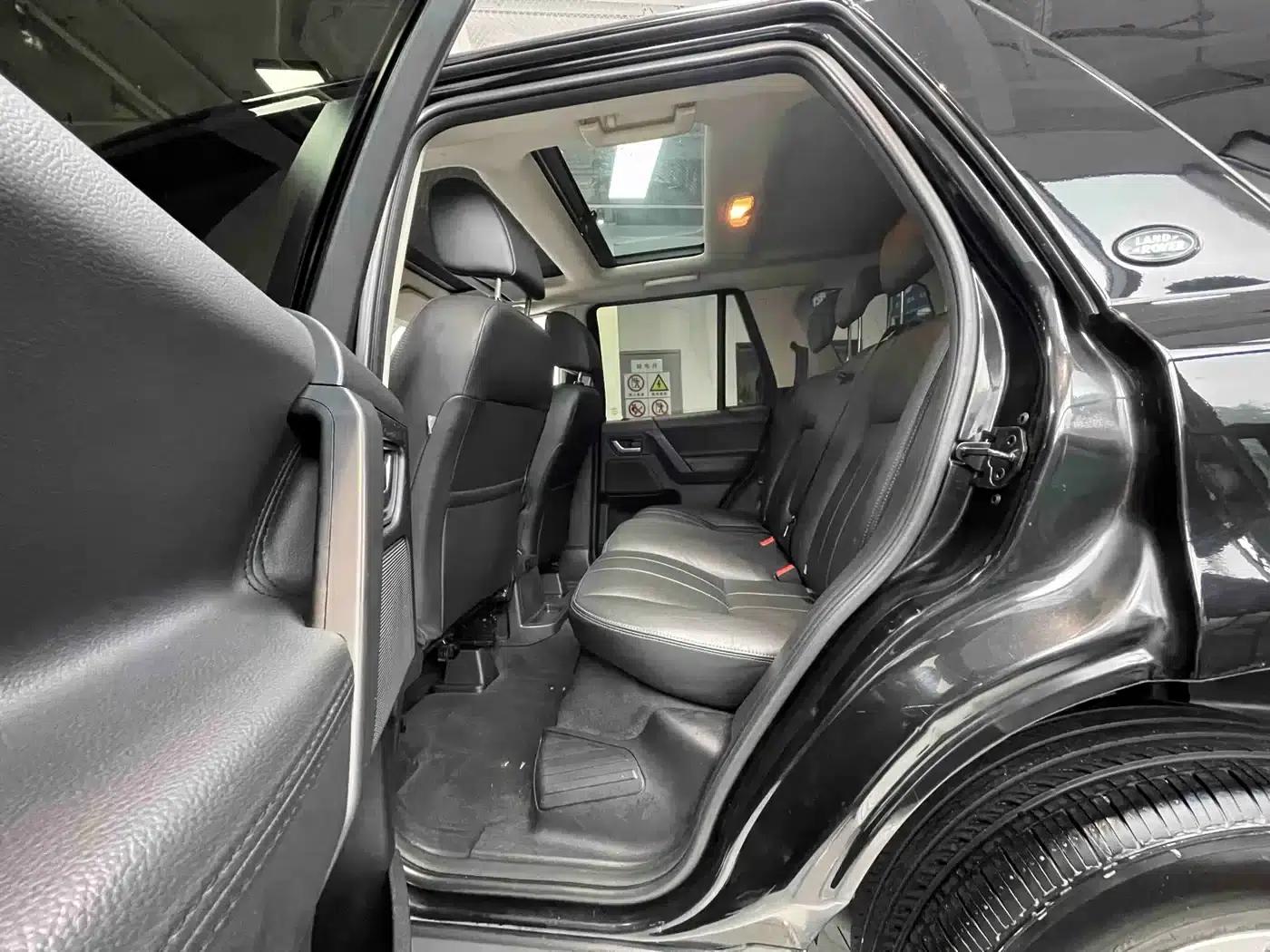 Freelander 2 2014 2.2T SD4 SE Diesel — миниатюра 8